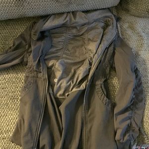 Lululemon black/ grey jacket
